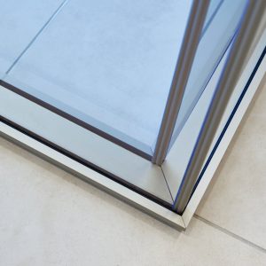 double-glazed-paertition-wall-90-grades-angle